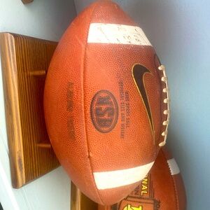 Official Nike / Auburn football